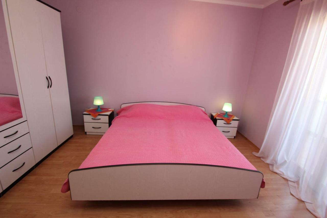 Apartment Sandi Vrsar Εξωτερικό φωτογραφία