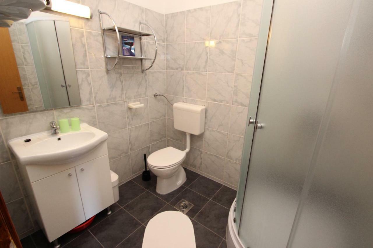 Apartment Sandi Vrsar Εξωτερικό φωτογραφία